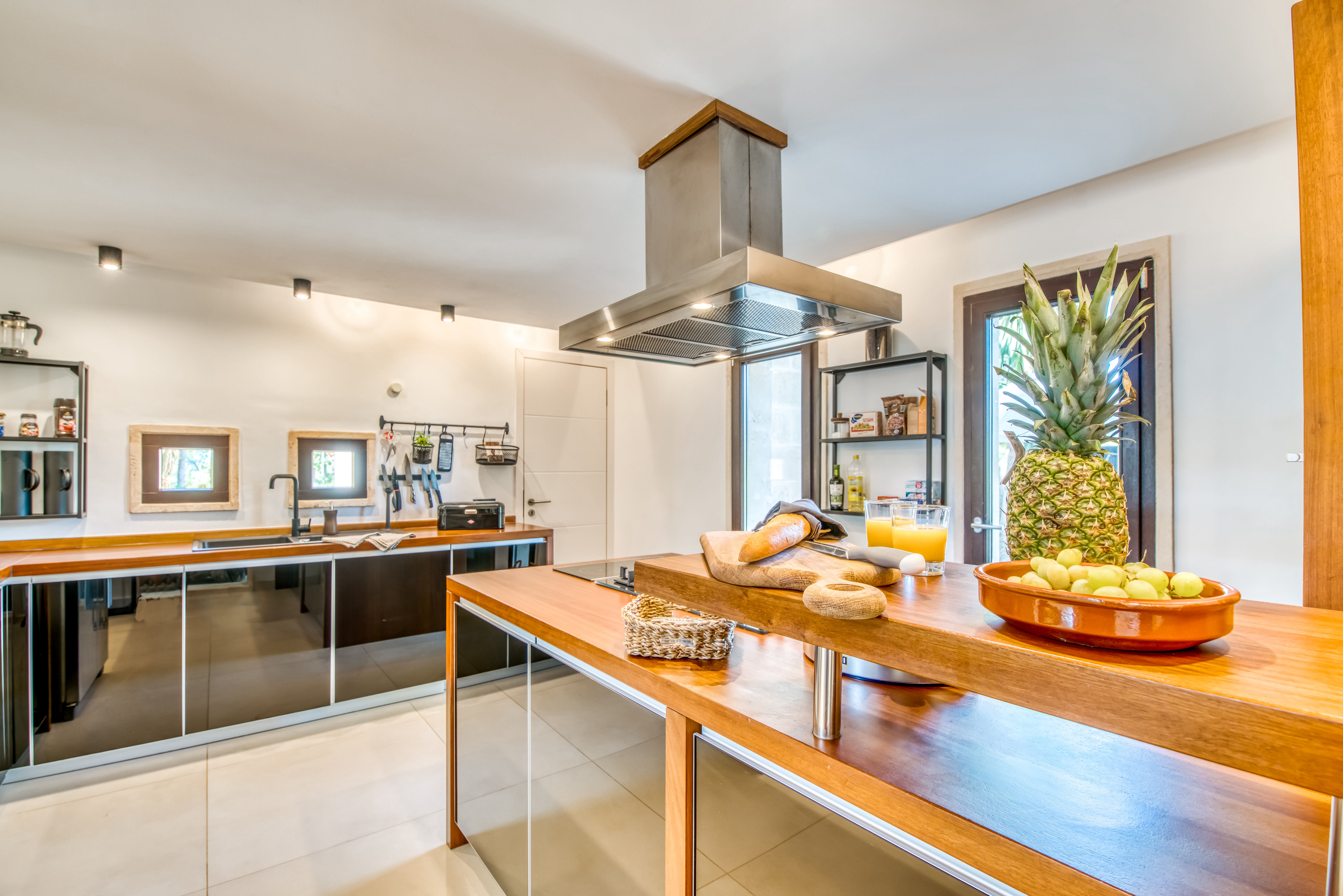 Küche Blick zum neben Eingang